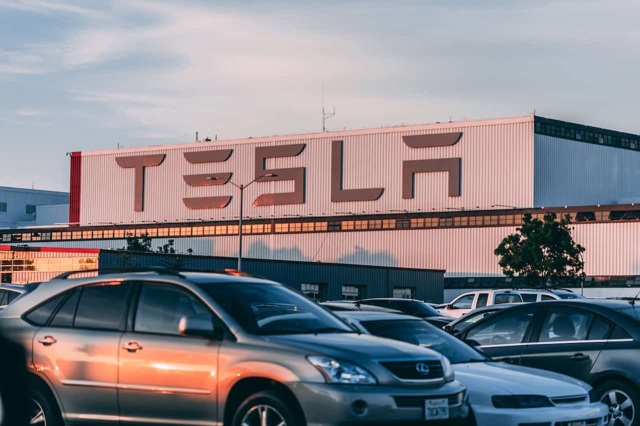 comprare azioni tesla